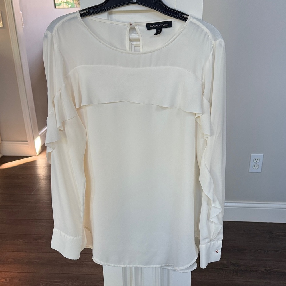 Banana Republic Ivory Ruffle-Trim Long Sleeve Blouse petite M